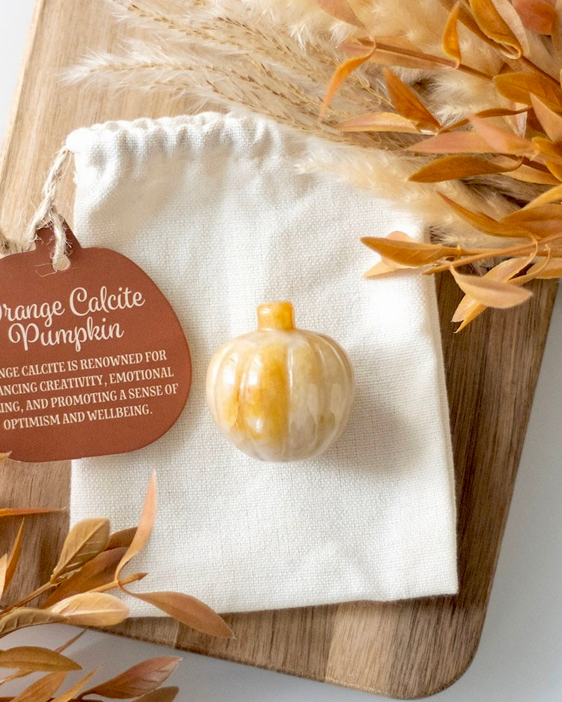 Calabaza de calcita amarilla | Energía y luz para tu altar.