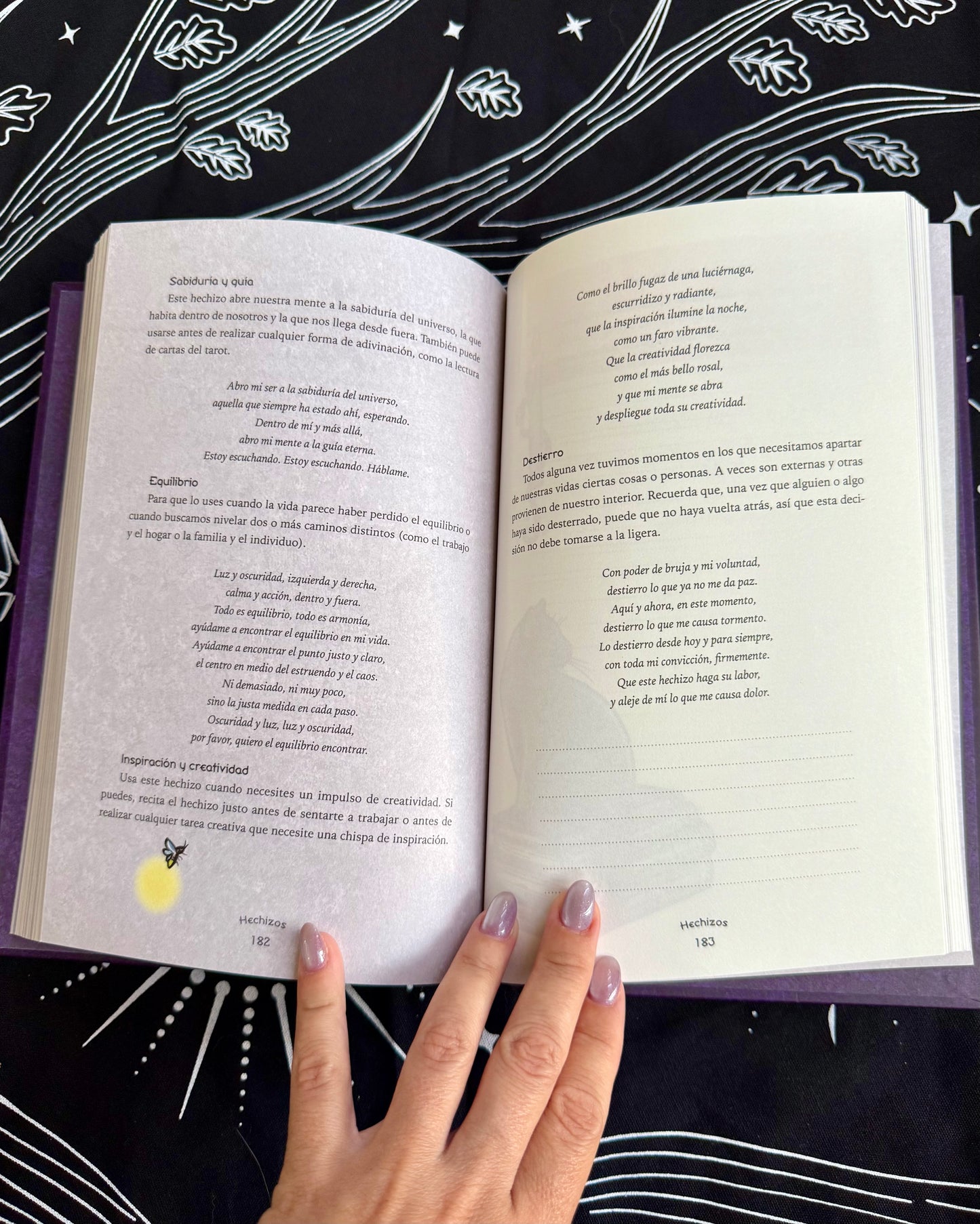 El Libro de las Sombras de la Bruja Ecléctica | Un manual mágico para tu práctica diaria.