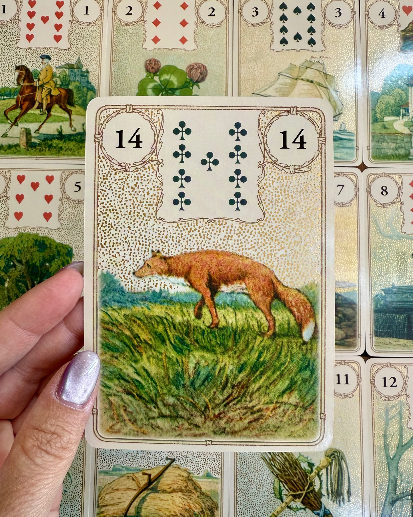 Golden Lenormand Oracle | Elegancia y tradición adivinatoria.
