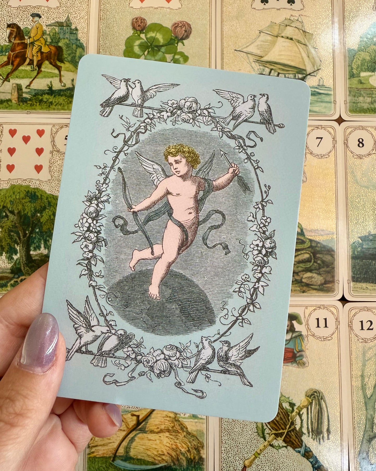 Golden Lenormand Oracle | Elegancia y tradición adivinatoria.
