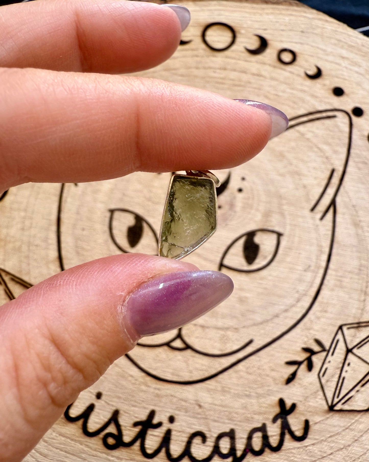 Colgante de Moldavita en Plata de Ley | Transformación y conexión cósmica.