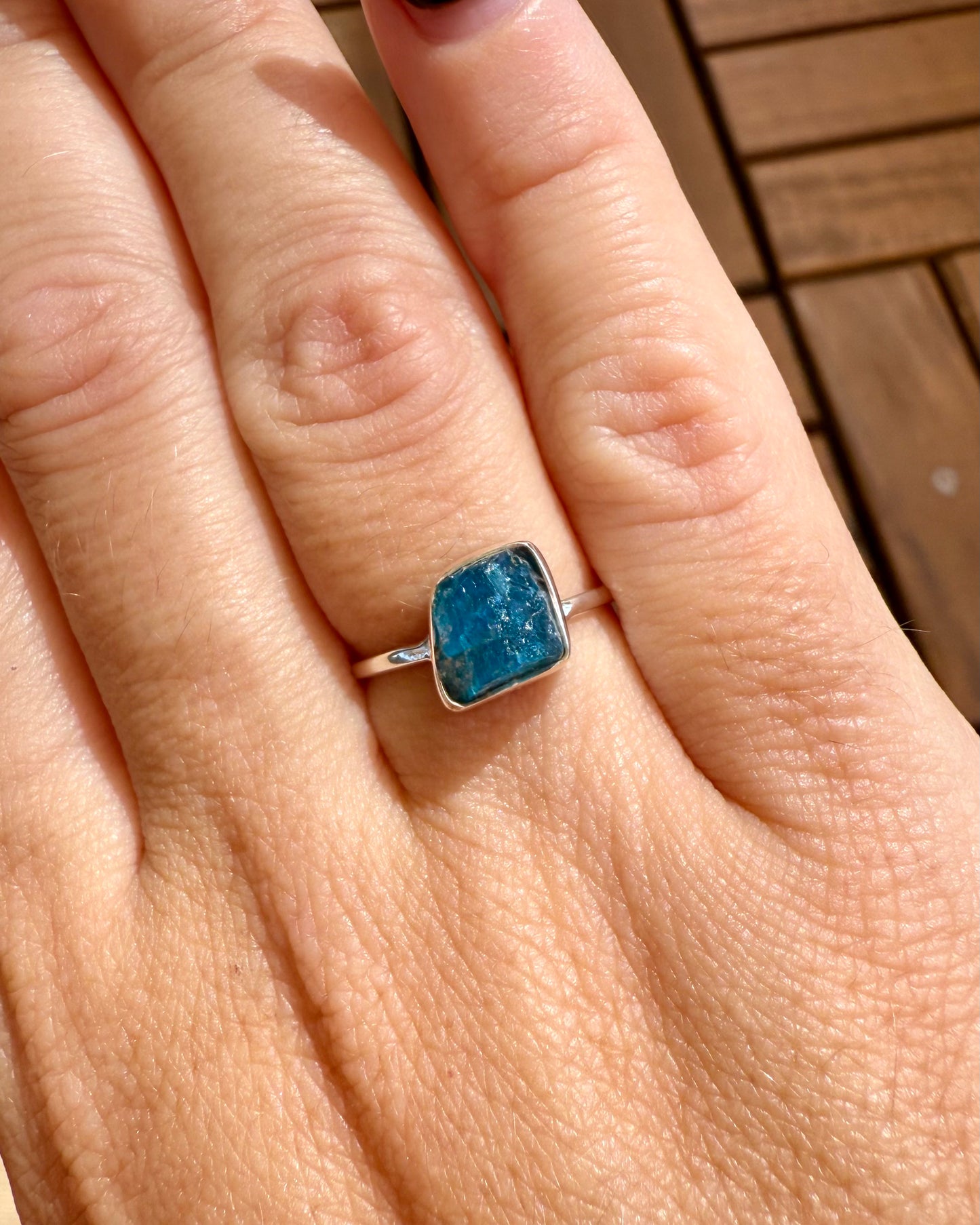 Anillos de Plata con Minerales en Bruto | Fuerza, belleza y energía natural.