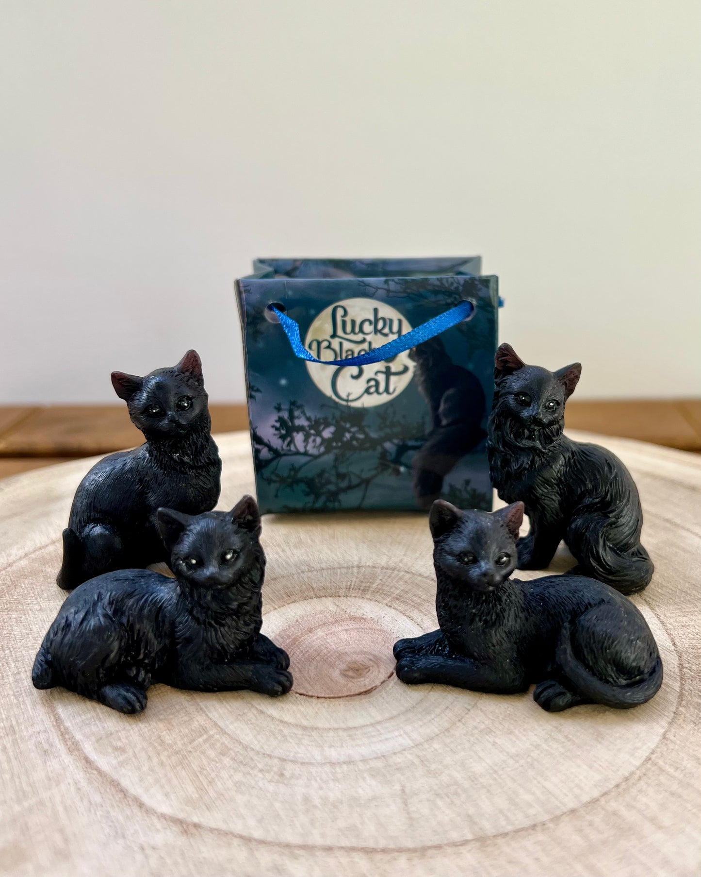 Gatos Negros de la Suerte
