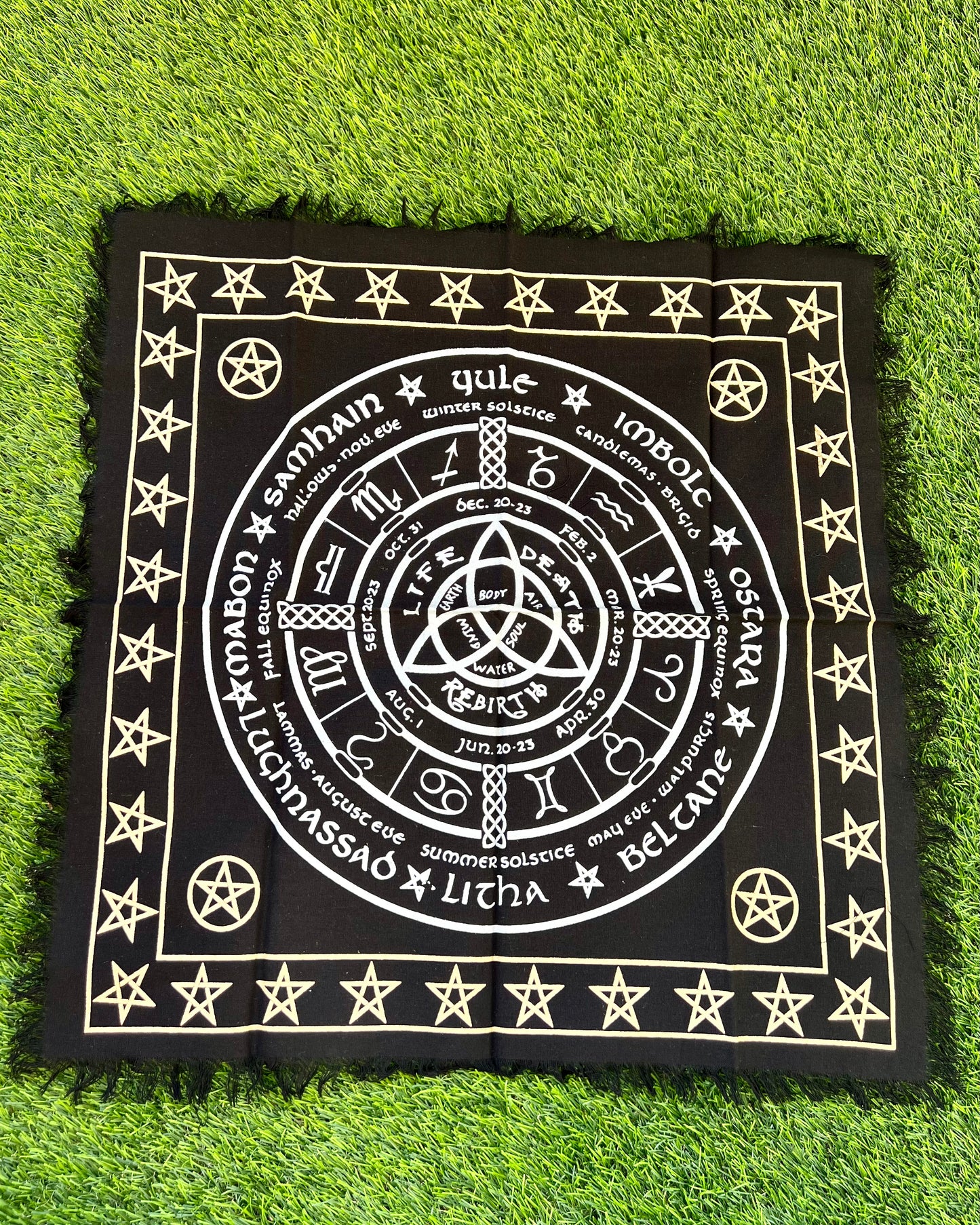 Tapete Altar Sabbats-Triqueta | Conexión con el Ciclo Sagrado