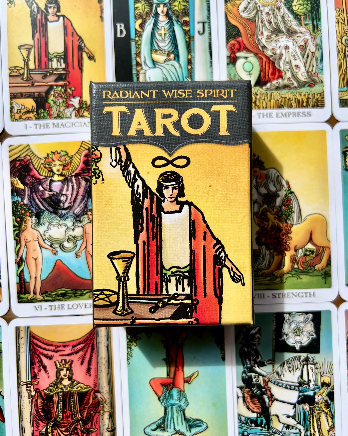 Radiant Wise Spirit Tarot | Mini