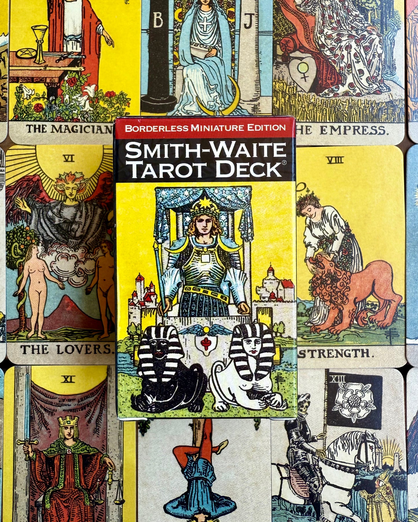 Tarot Clásico Smith-Waite | Borderless MINI.