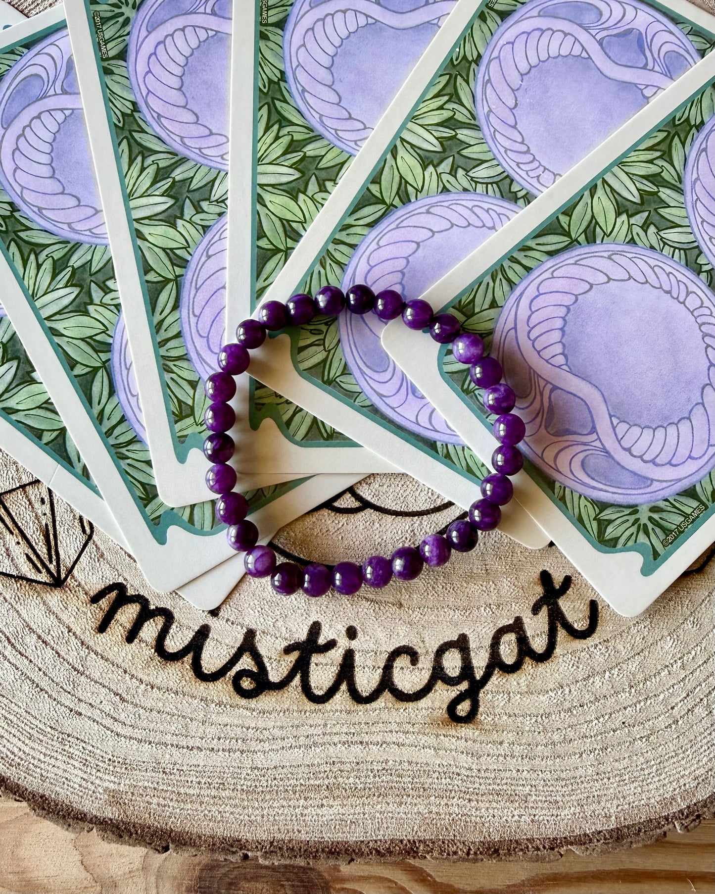 Pulsera Lepidolita 6mm | Calma, Equilibrio y Liberación.