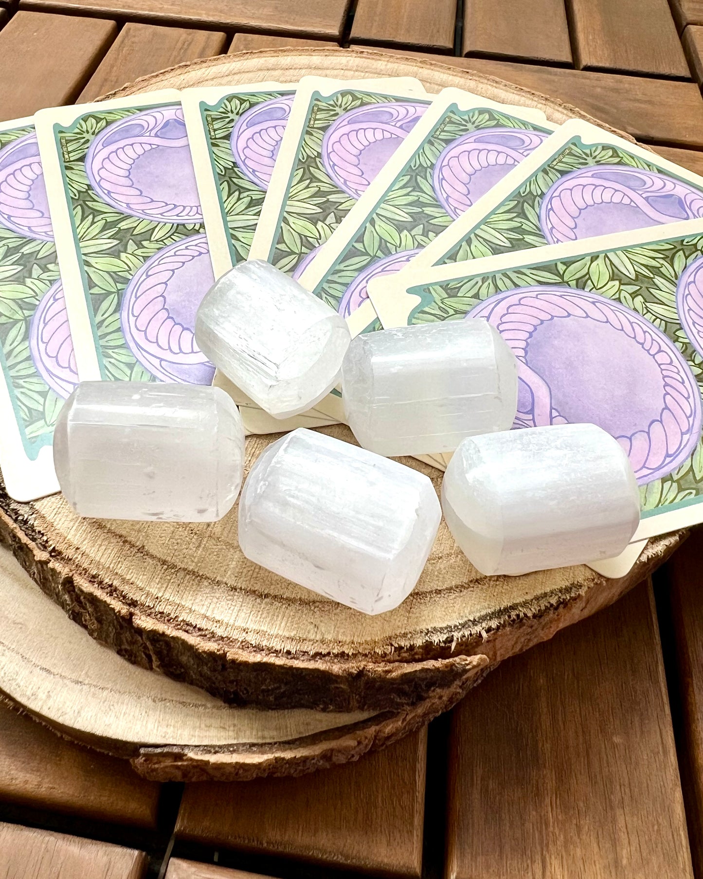 Rodado Selenita | Purificación, Claridad y Elevación Espiritual.