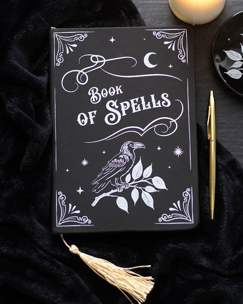 Book of Spells | El Grimorio del Cuervo Místico.