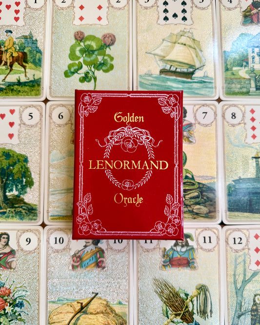 Golden Lenormand Oracle | Elegancia y tradición adivinatoria.