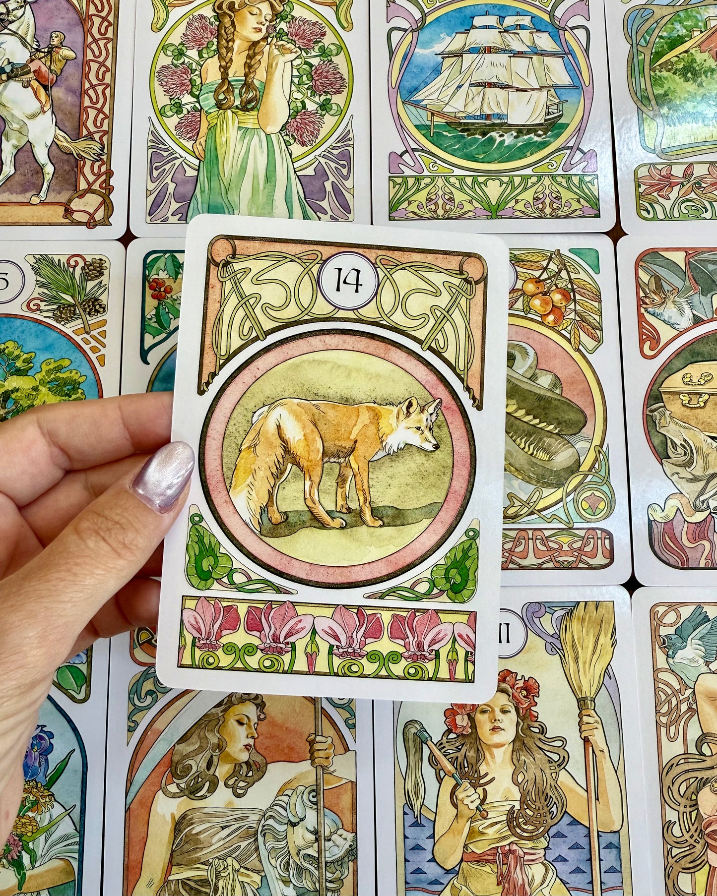 Art Nouveau Lenormand | Belleza y simbolismo en cada carta.