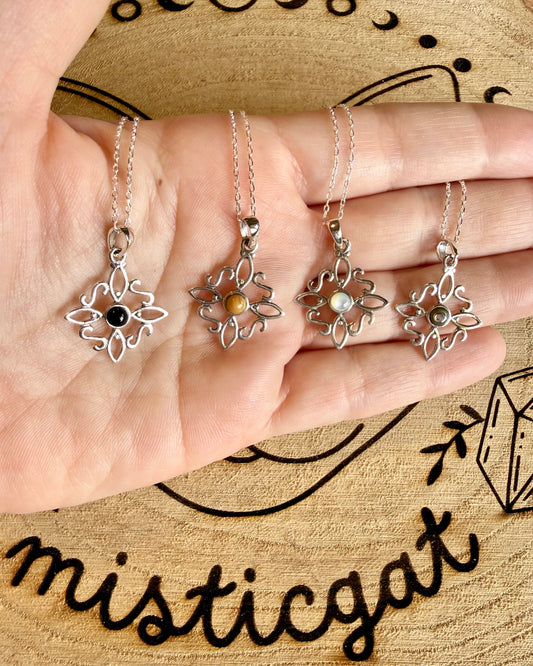 Nudo de Bruja en Plata con Mineral | Protección y energía.