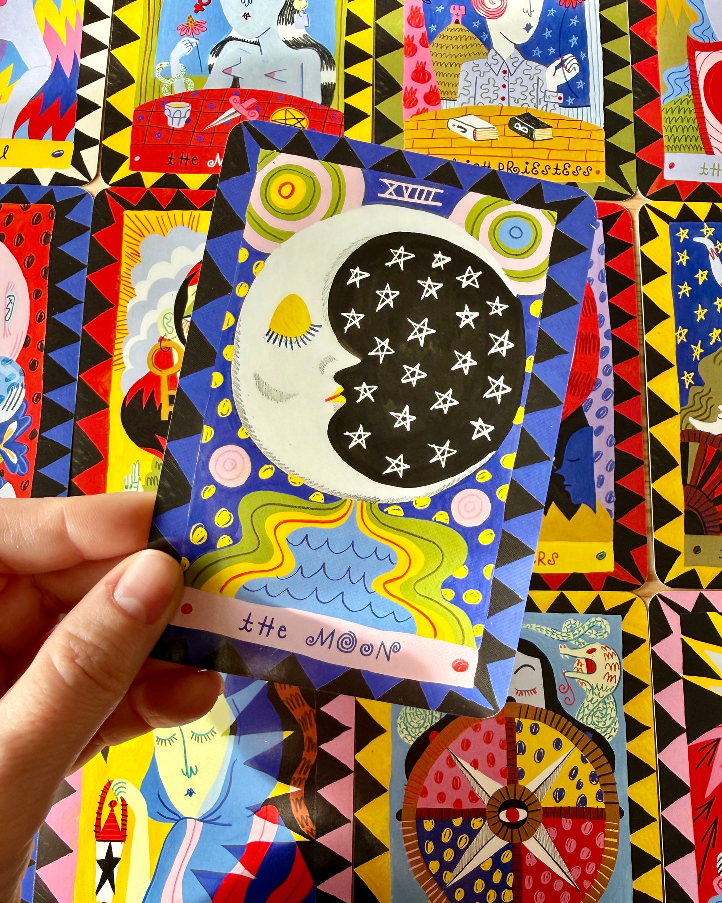 The Gentle Thrills Tarot | Intuición moderna y conexión cósmica.