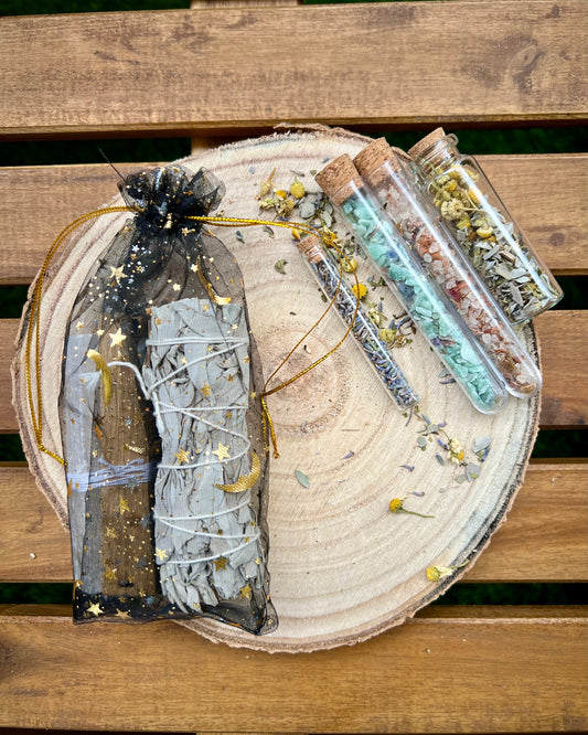 Kit limpieza: Salvia Blanca, Palo Santo y Selenita