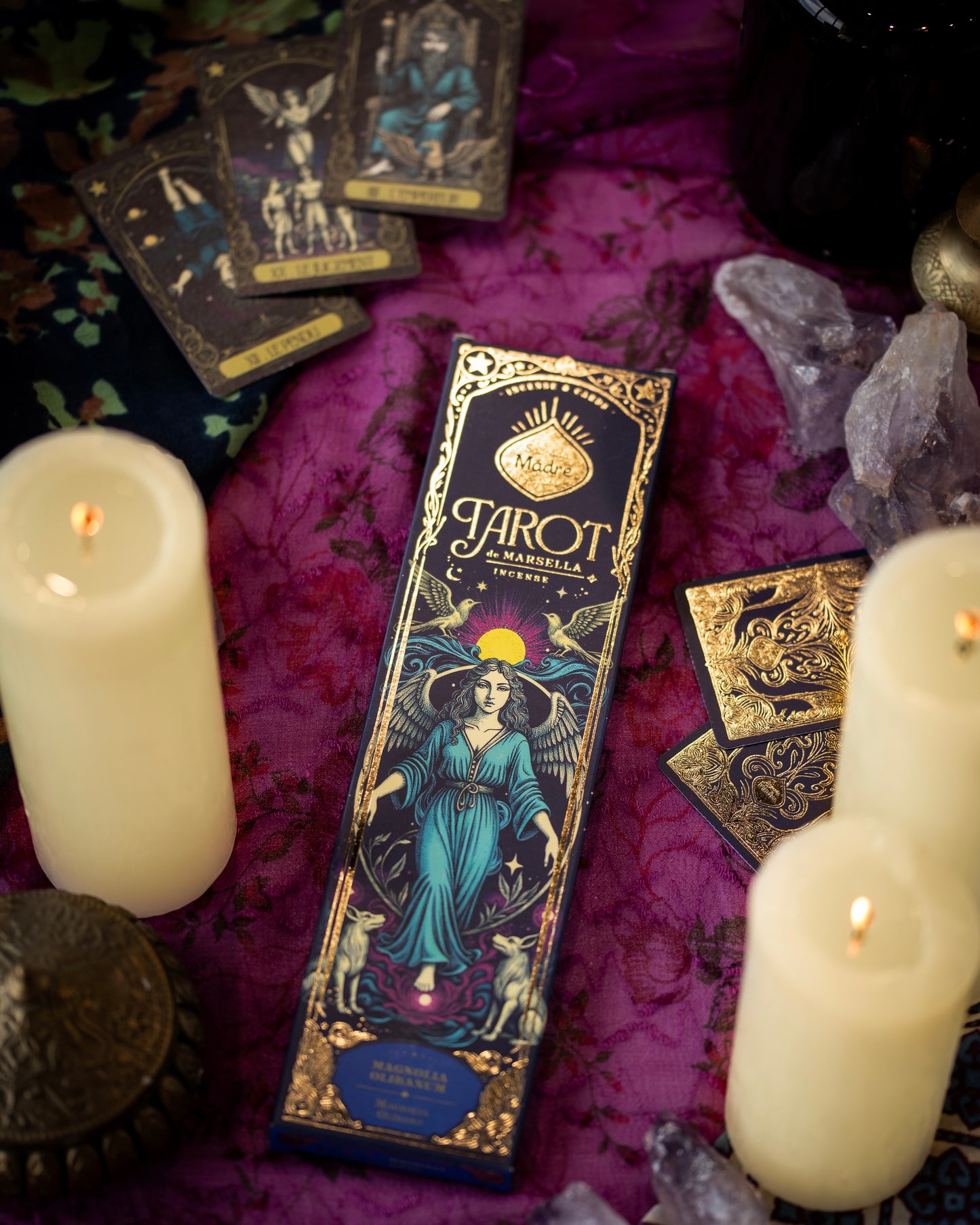 Sagrada Madre Tarot de Marsella | Magnolia y Olíbano.