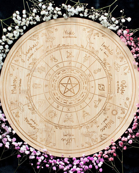 Tabla Rueda del Año | Funcionalidad y magia en tu altar.